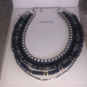 Stella & Dot statement necklace
